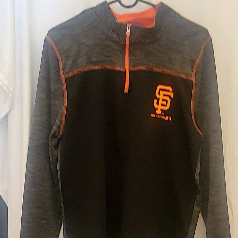 S.F. Giants woman's XL pullover athletic sweater/shirt
